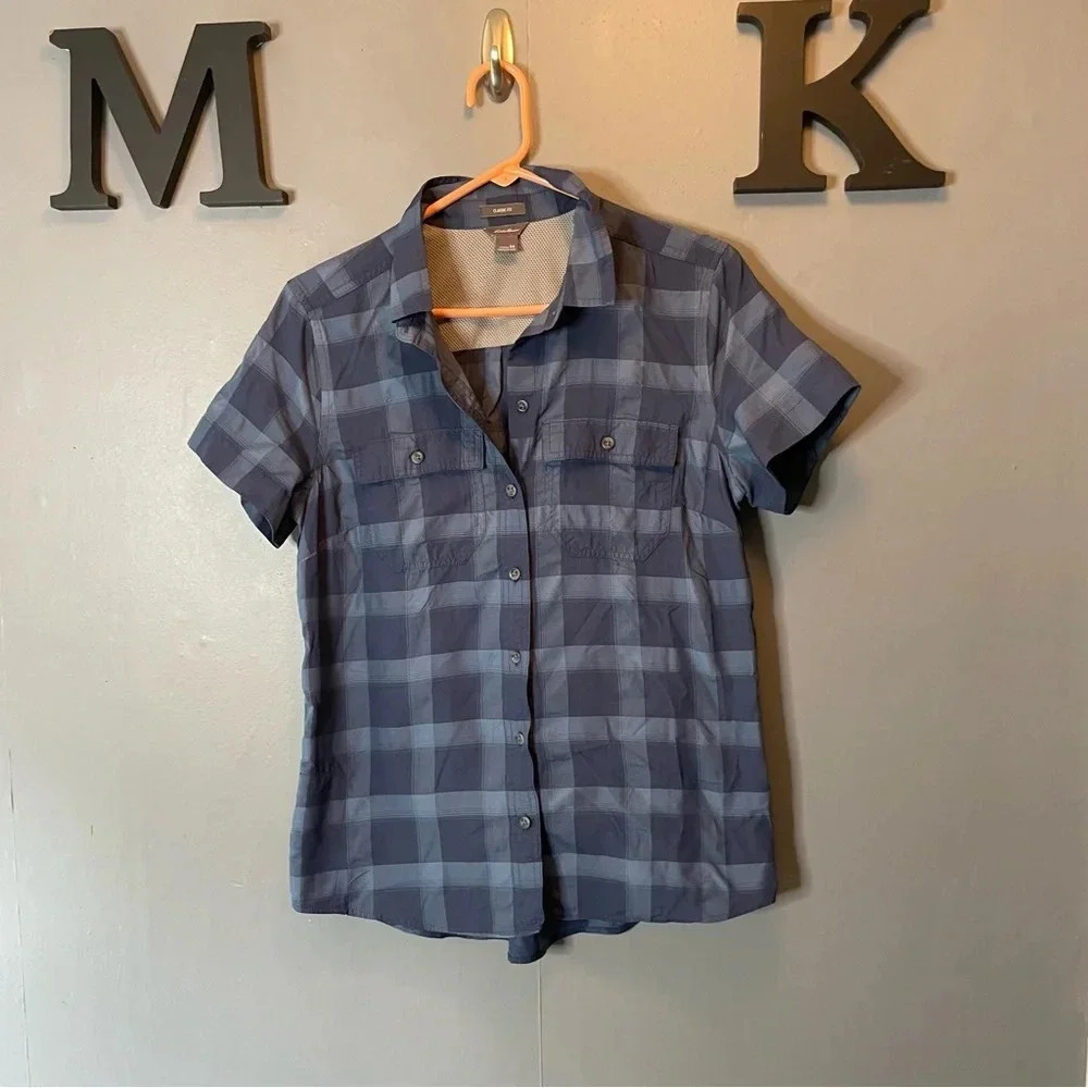Eddie Bauer blue short sleeve outdoor button up‎ shirt women's size medium